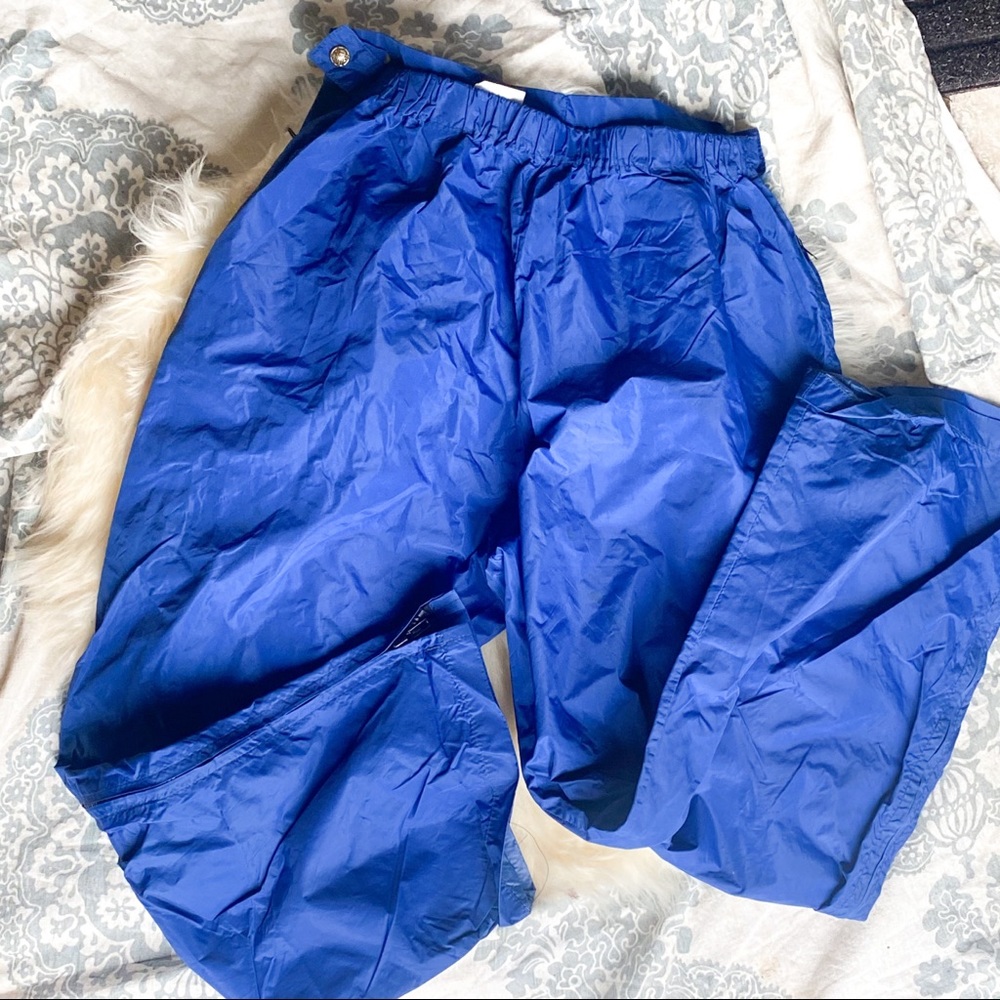 R.E.I. Co-Op Nylon Outdoor pants/ Zip all the way down/ Medium
